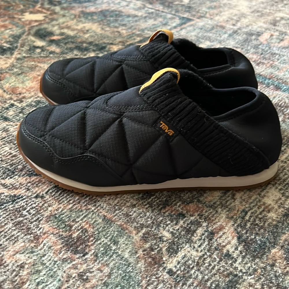 Teva Ember Moc Slip-On Shoes Women Size 8 - Never Worn